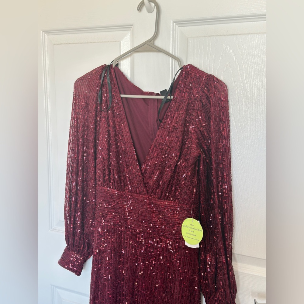 Windsor- Elegant Burgundy Sequin Long Dress